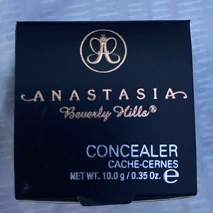 Anastasia Beverly Hills Concealer 7.0
